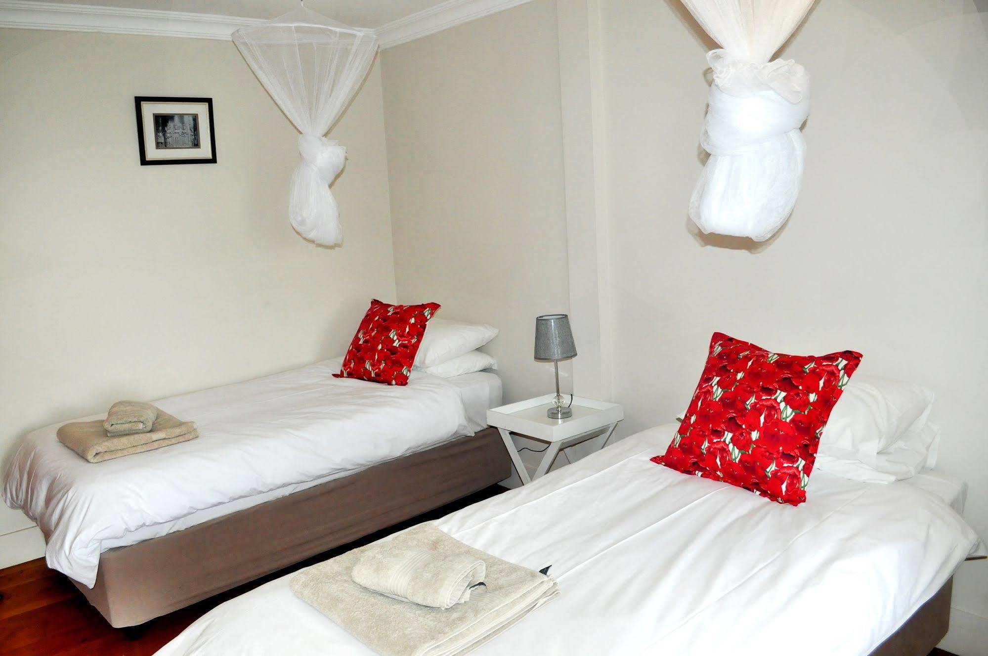 Fever Tree Manor Hartbeespoort Esterno foto